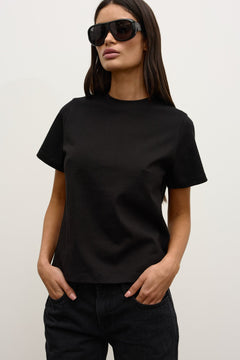 Tess T-Shirt in Black – Top