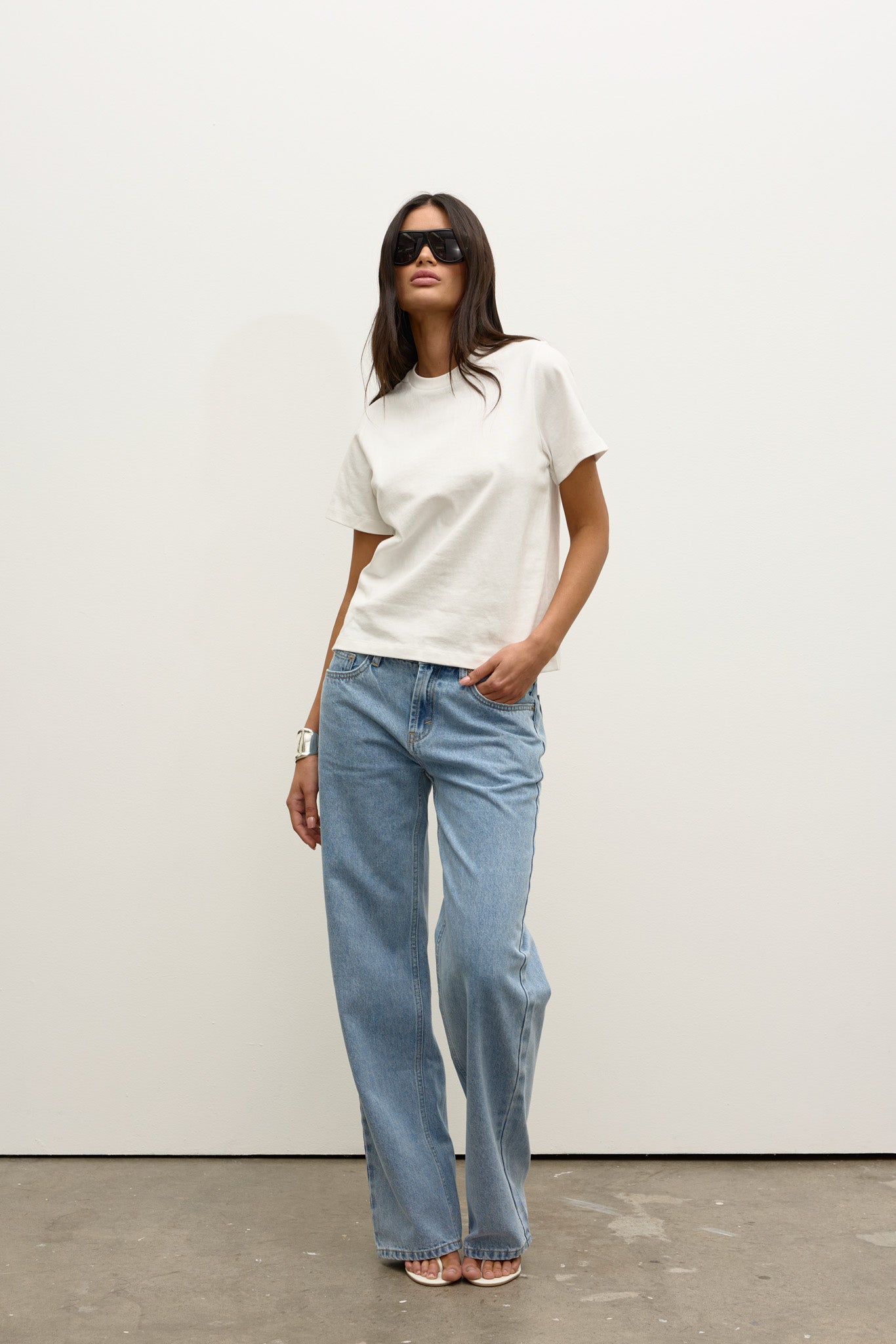 Tess T-Shirt in White – Top