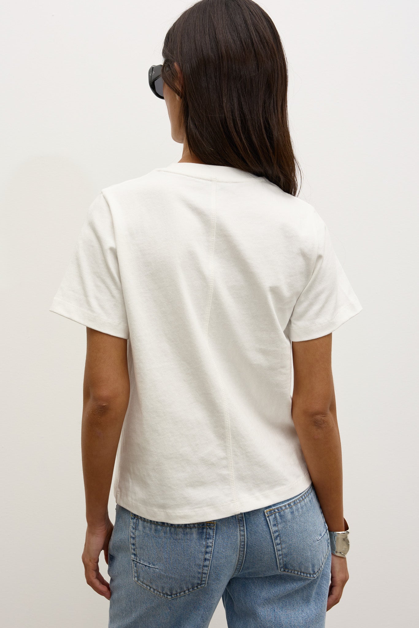 Tess T-Shirt in White – Top