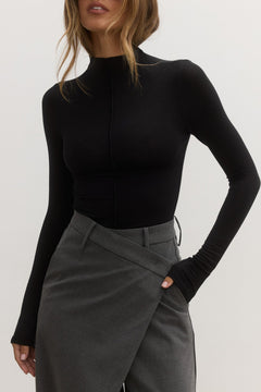 Anisa Turtle Neck in Shadow – Top