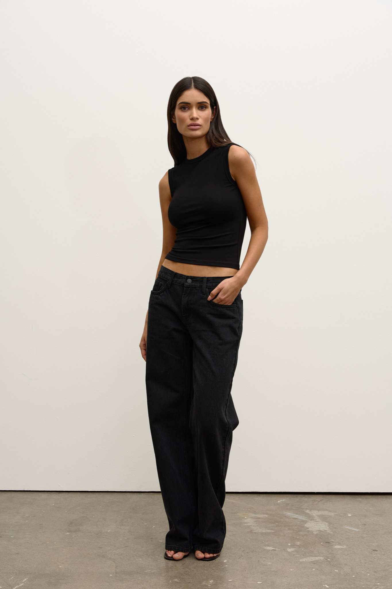 Regan Top in Black – Top
