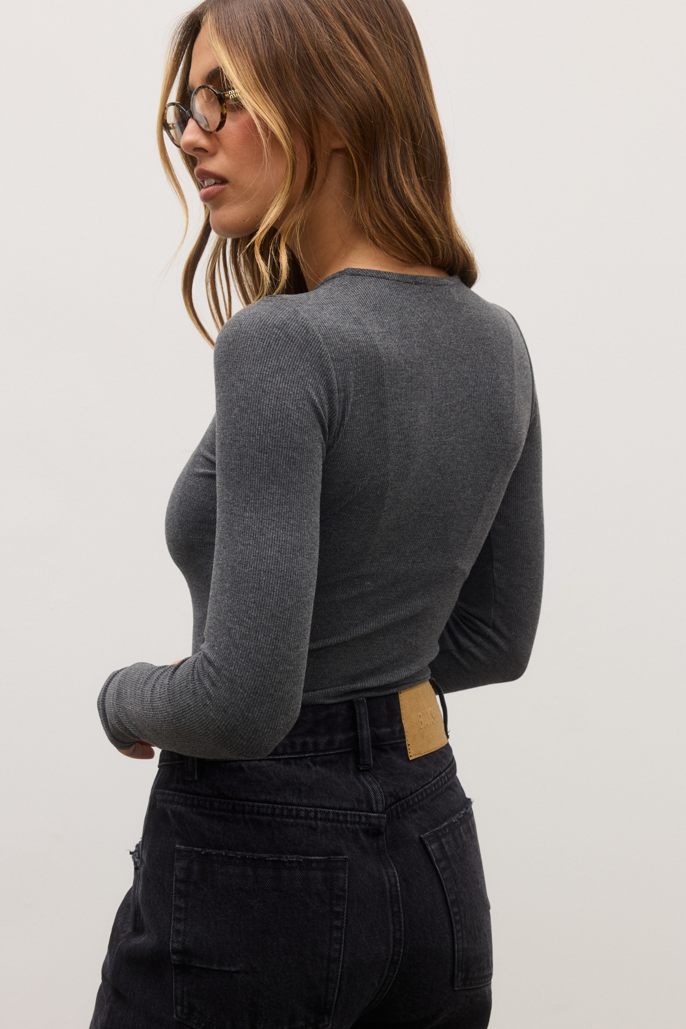 Lara Bodysuit in Dark Heather Grey – Bodysuit